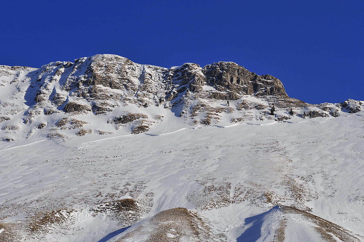 déclenchement d'une plaque sur tout le versant ouest de la Dent de Lys